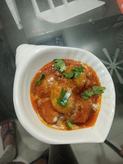 દમ આલુ (Dum Aloo Recipe In Gujarati) રેસીપી મુખ્ય ફોટો