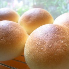 A picture of Easy For Beginners: Raisin Bread Starter Rolls.