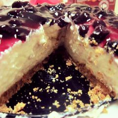 A picture of Blueberry cheese cake.