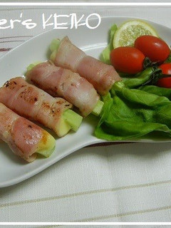 A picture of Bacon Wrapped Broccoli Stems.