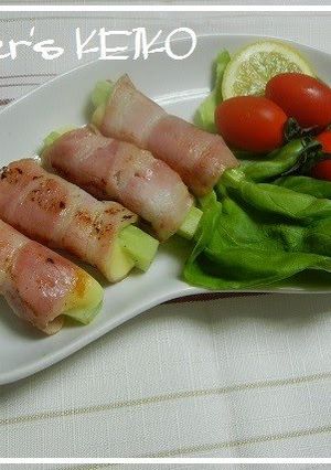 A picture of Bacon Wrapped Broccoli Stems.