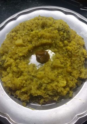 A picture of Moong daal veg khichadi.