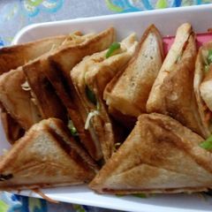 A picture of Vegetables sandwich.