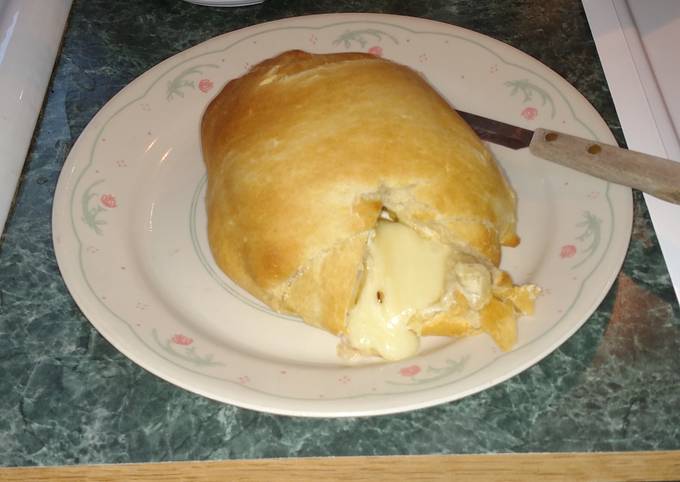 Simple Way to Prepare Super Quick Homemade Apple Baked Brie