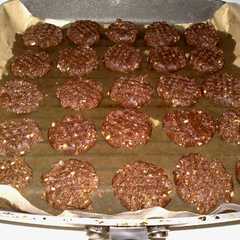 รูปของ Kue kacang coklat