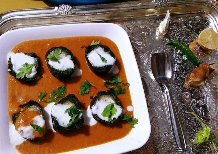 Super Yummy Paneer stuffed Spinach Kofta Curry