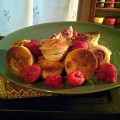A picture of Mae's Raspberry Pecan Muffins.