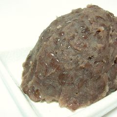 A picture of Chunky Adzuki Bean Paste and Zenzai Red Bean Soup.