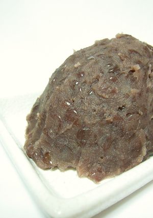 A picture of Chunky Adzuki Bean Paste and Zenzai Red Bean Soup.