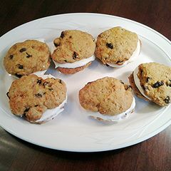 A picture of Carrot Cake Whoppie Pies.