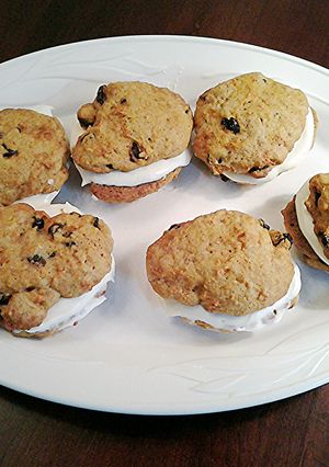 A picture of Carrot Cake Whoppie Pies.