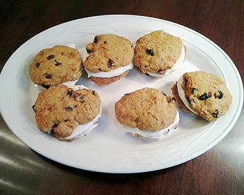 Without Fail Serving Recipe Carrot Cake Whoppie Pies Delicious and Healthy