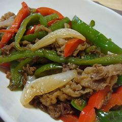 A picture of Beef with Green Peppers.