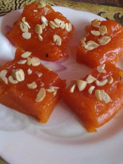 A picture of Karachi halwa.