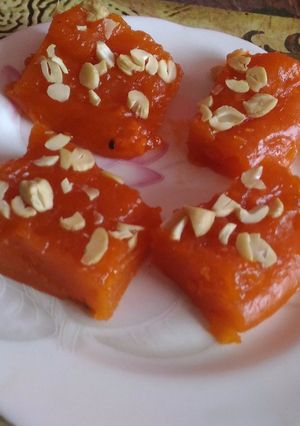 A picture of Karachi halwa.
