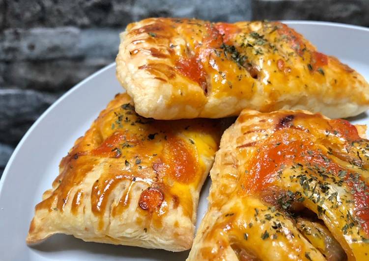 Tuna Chili Puff Kilat