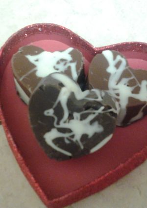 A picture of Valentines chocolates.