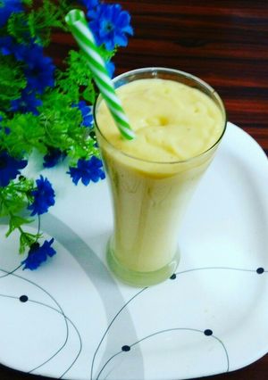 A picture of Mango smoothie.