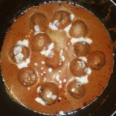 A picture of Malai kofta.
