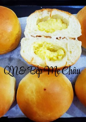 Hình của món Bánh mì nhân Custard.