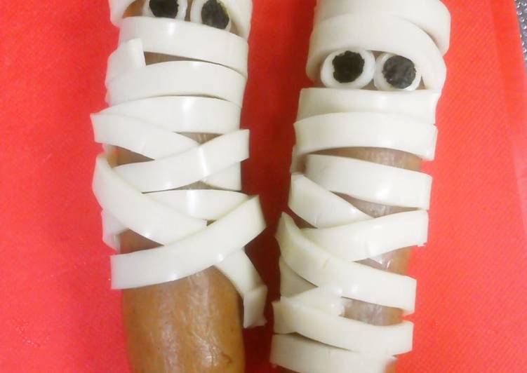Simple Way to Make Favorite Mummy Sausages for Halloween Bento
