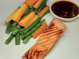 Grill salmon teflon
