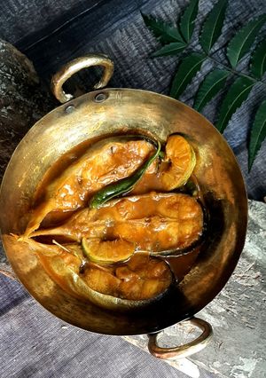 সাতকরা দিয়ে পাঙ্গাস বাগাড়। রেসিপির প্রধান ছবি