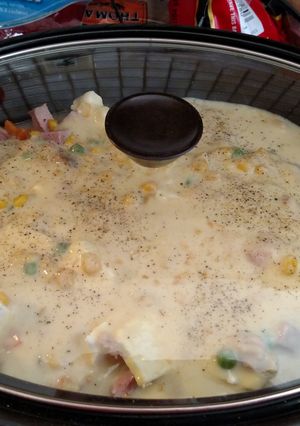 A picture of Scalloped Potato/Ham Soup.