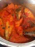 Palometa en salsa de tomate