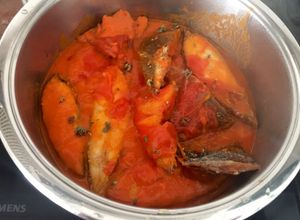 Foto principal de Palometa en salsa de tomate