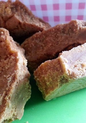A picture of south african fudge.