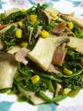 Spinach and King Oyster Mushrooms Sauteed With Butter and Soy Sauce