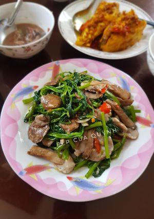 Hình của món Rau muống xào nấm tràm.