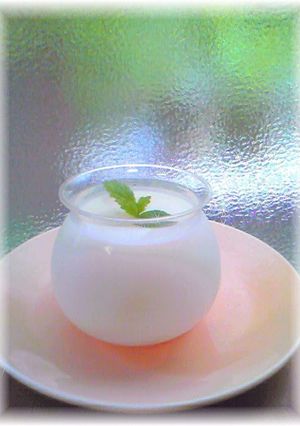 A picture of Melt-in-Your-Mouth Almond Tofu.