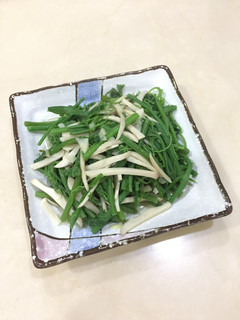 龍鬚菜炒杏鮑菇 的食譜成品照片
