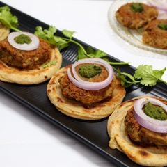 A picture of Rajma ke Galouti Kebab.
