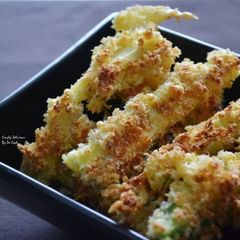 A picture of Parmesan Zucchini baked.
