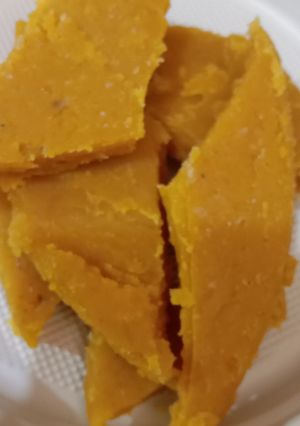 A picture of Besan Burfi.