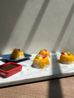 Una foto de Mini donas de arroz dulces 🍣