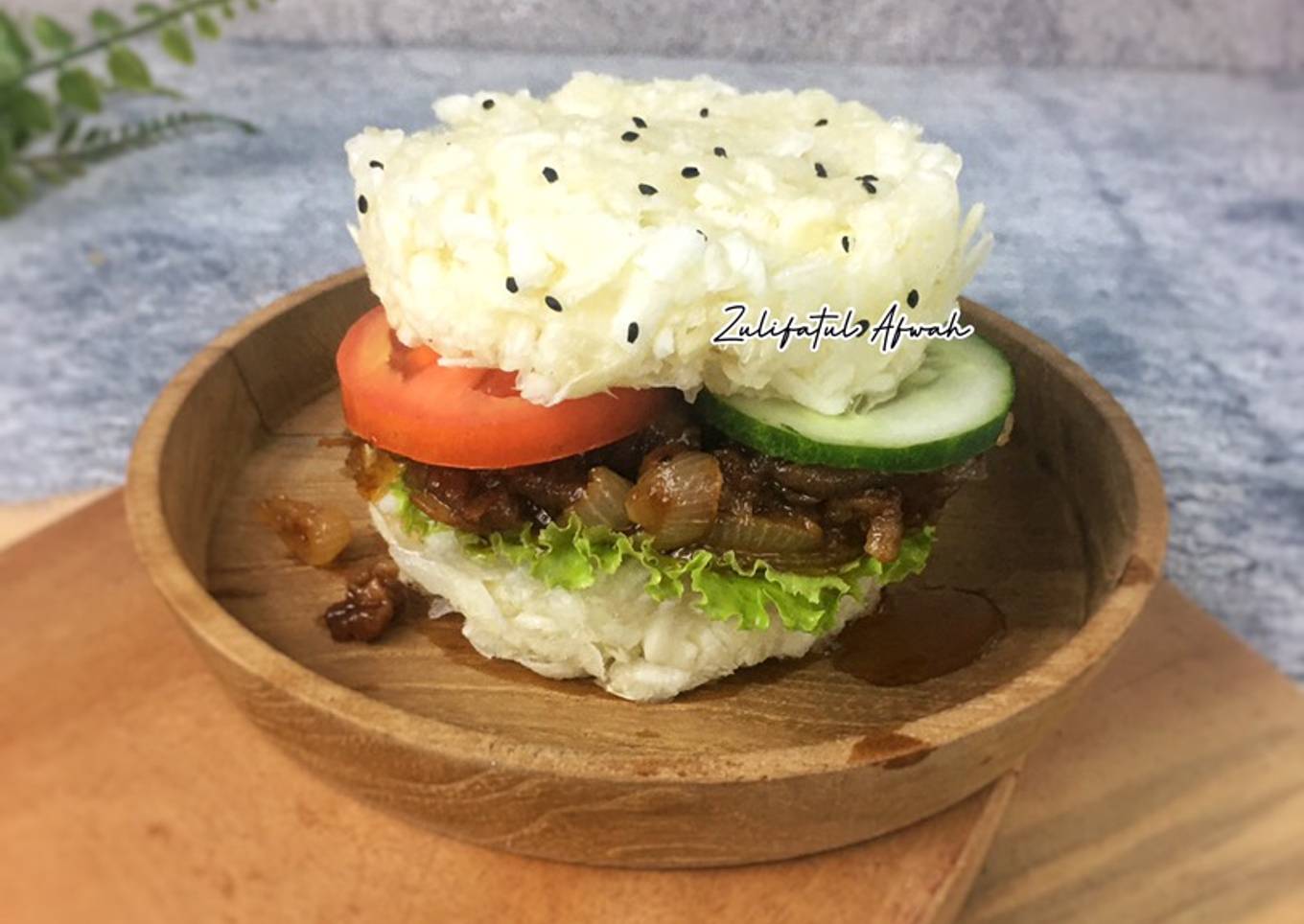 Beef Burger Singkong