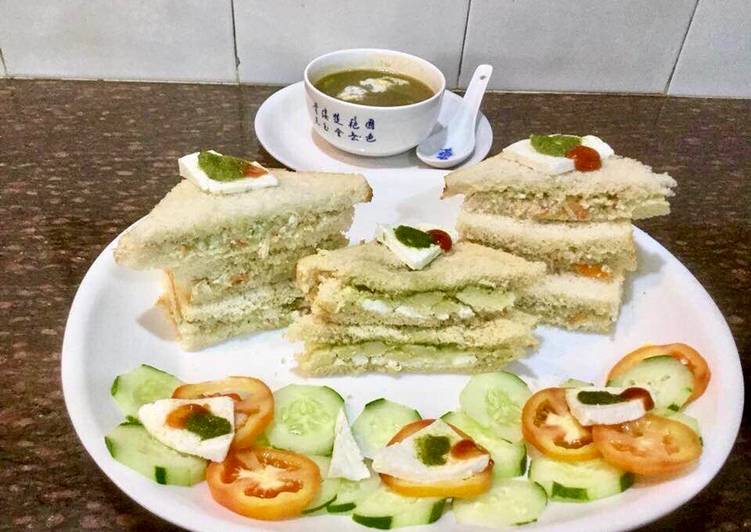 Steps to Prepare Favorite Bombay Veg Paneer Sandwich With Spinach Soup