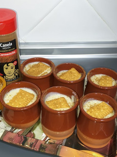 Una foto de Natillas caseras de vainilla con huevo