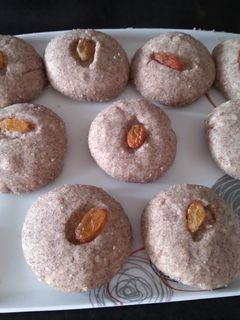 नाचणी सत्व नानखटाई (nachani satva nankhatai recipe in marathi) रेसिपी चे मुख्य फोटो