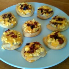 A picture of Dirty D's mini breakfast pizzas.