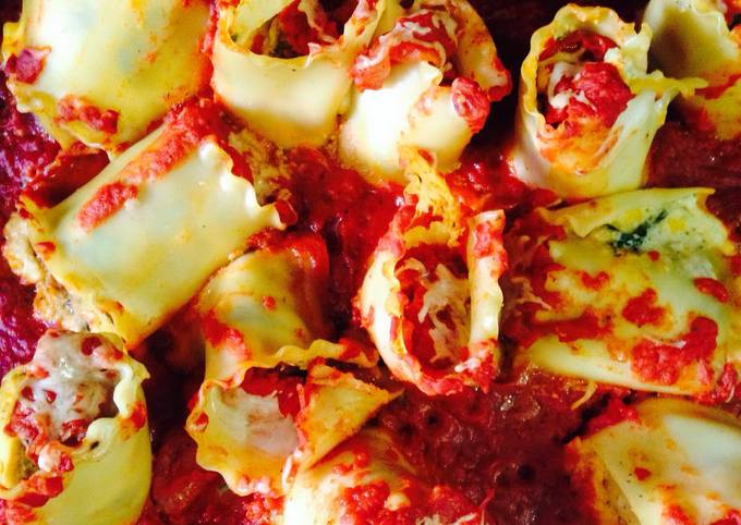 Recipe of Perfect Italian Sausage &amp; Spinach Lasagne Rolls