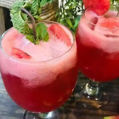 Watermelon drink A picture of Watermelon drink.