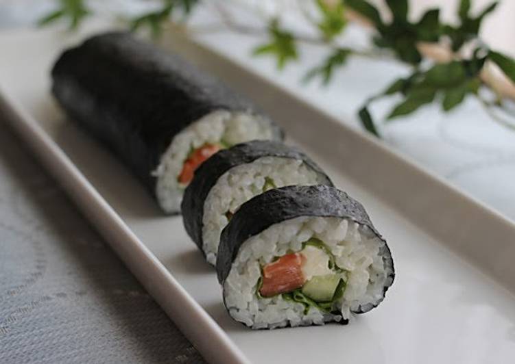 Good for Setsubun Salmon and Cream Cheese Nori-maki Sushi