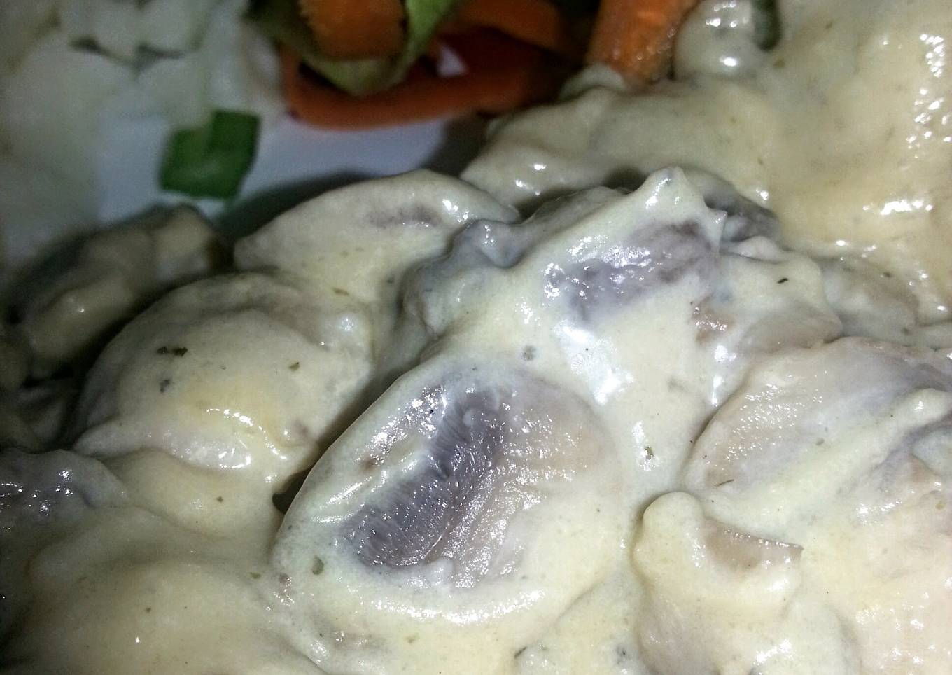 H's creamiest morish mushroom sauce