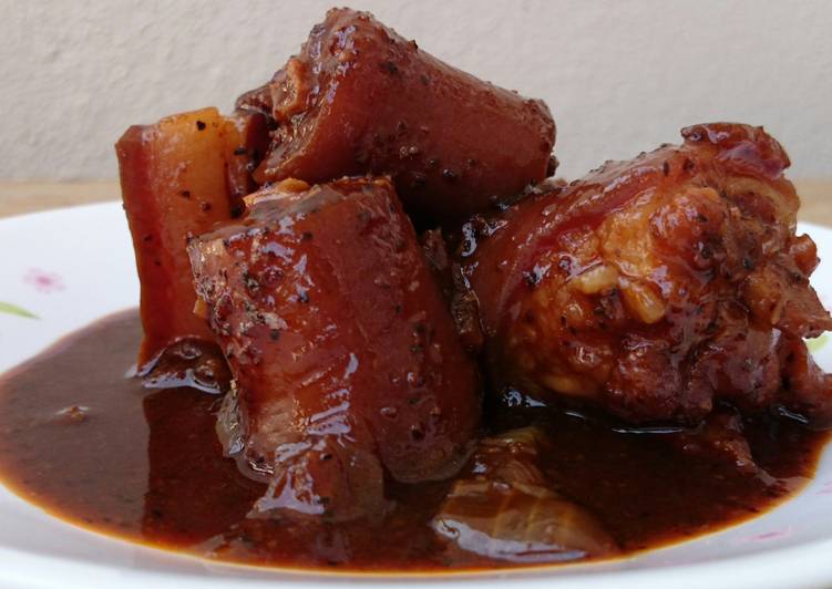 Recipe of Black Pepper Pork With Onion Stew