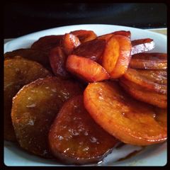 A picture of AMIEs KAMOTE QUE (sweet potato fritters).